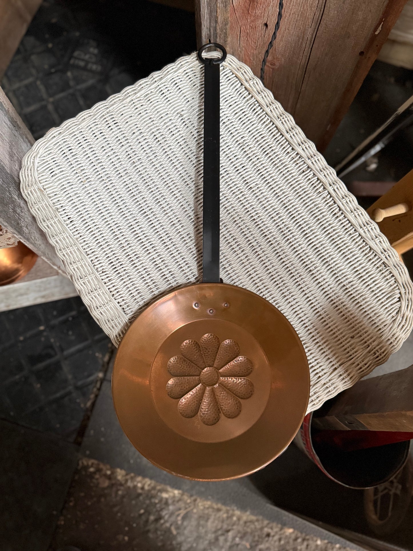 Copper hearth pan
