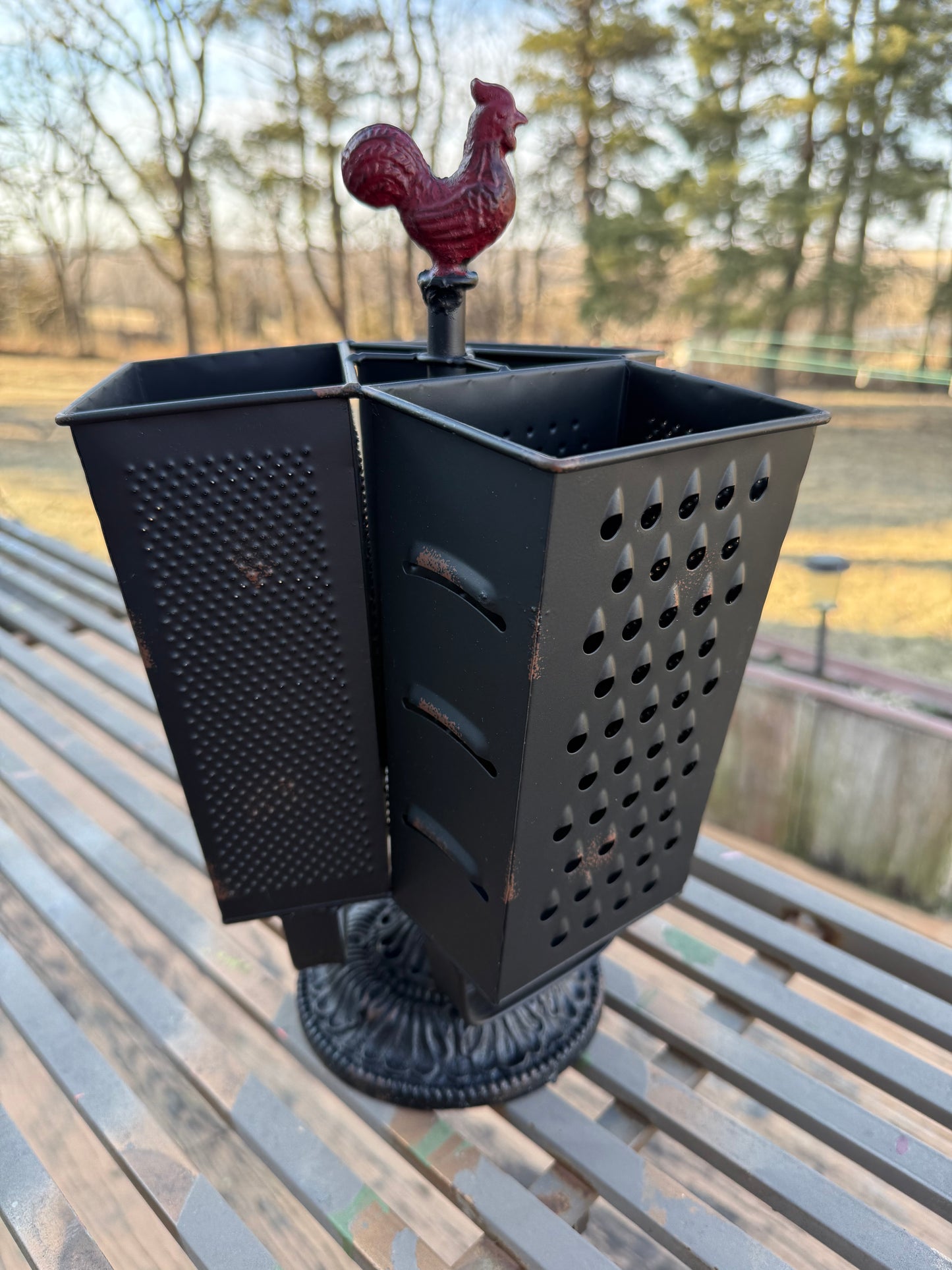 Chicken organizer