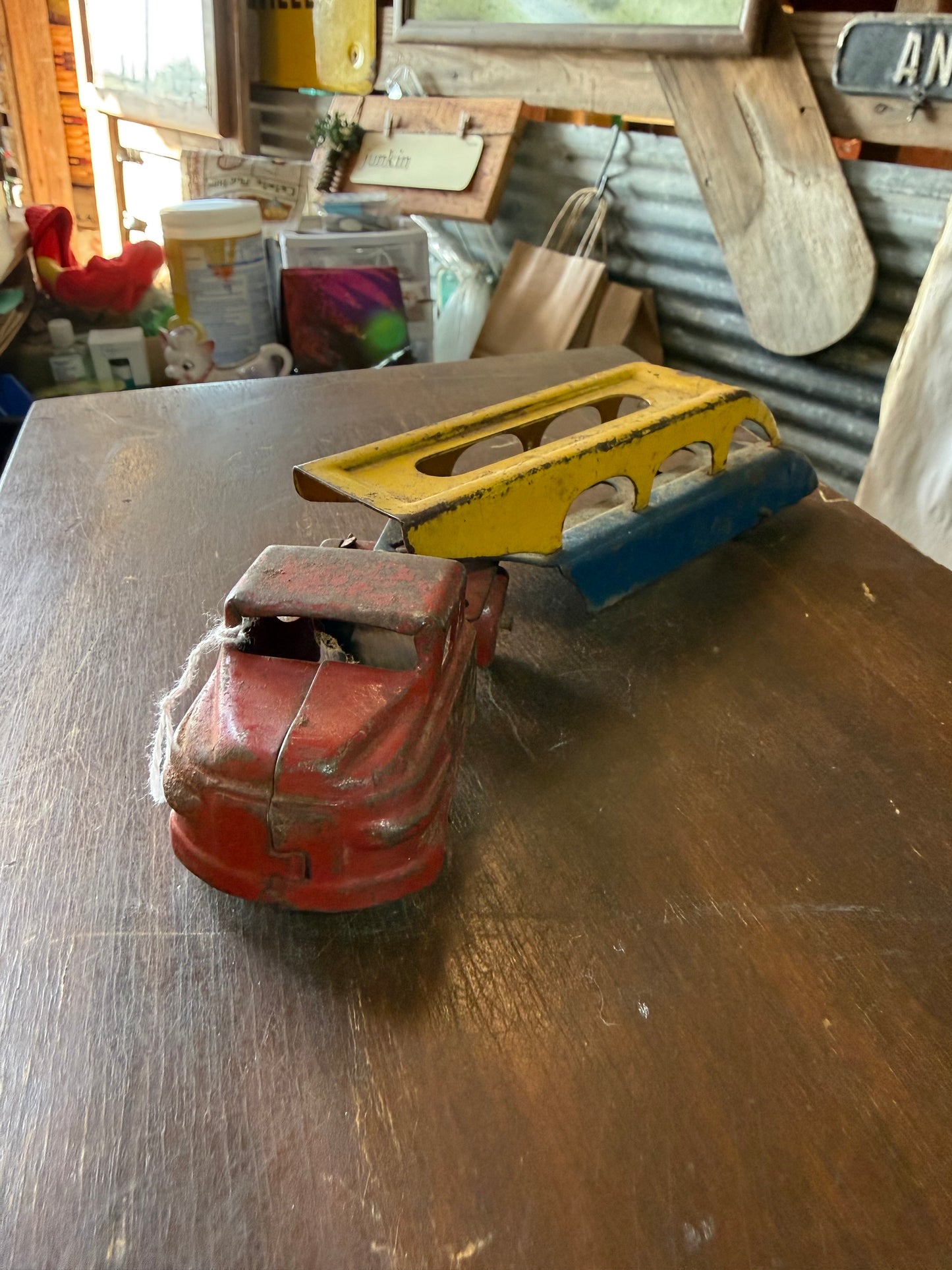 Wyandotte toy car carrier