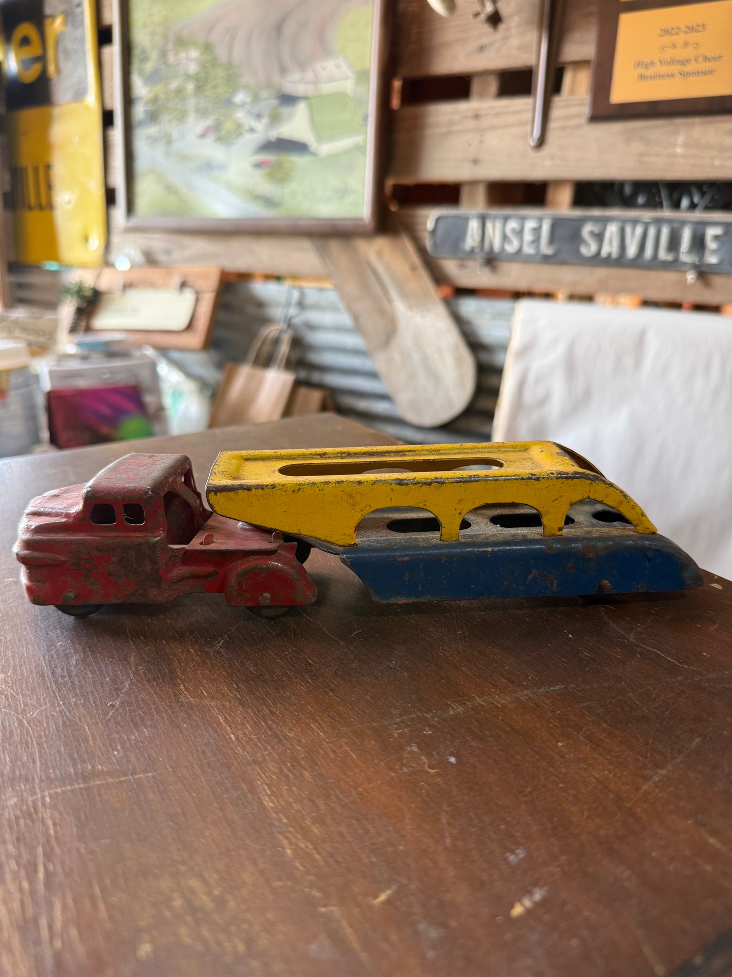 Wyandotte toy car carrier