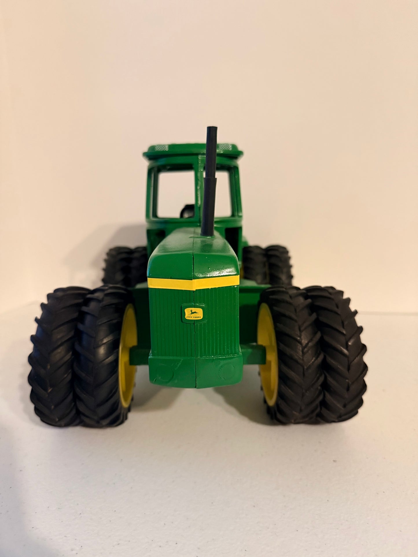 John Deere 4 wd 8630