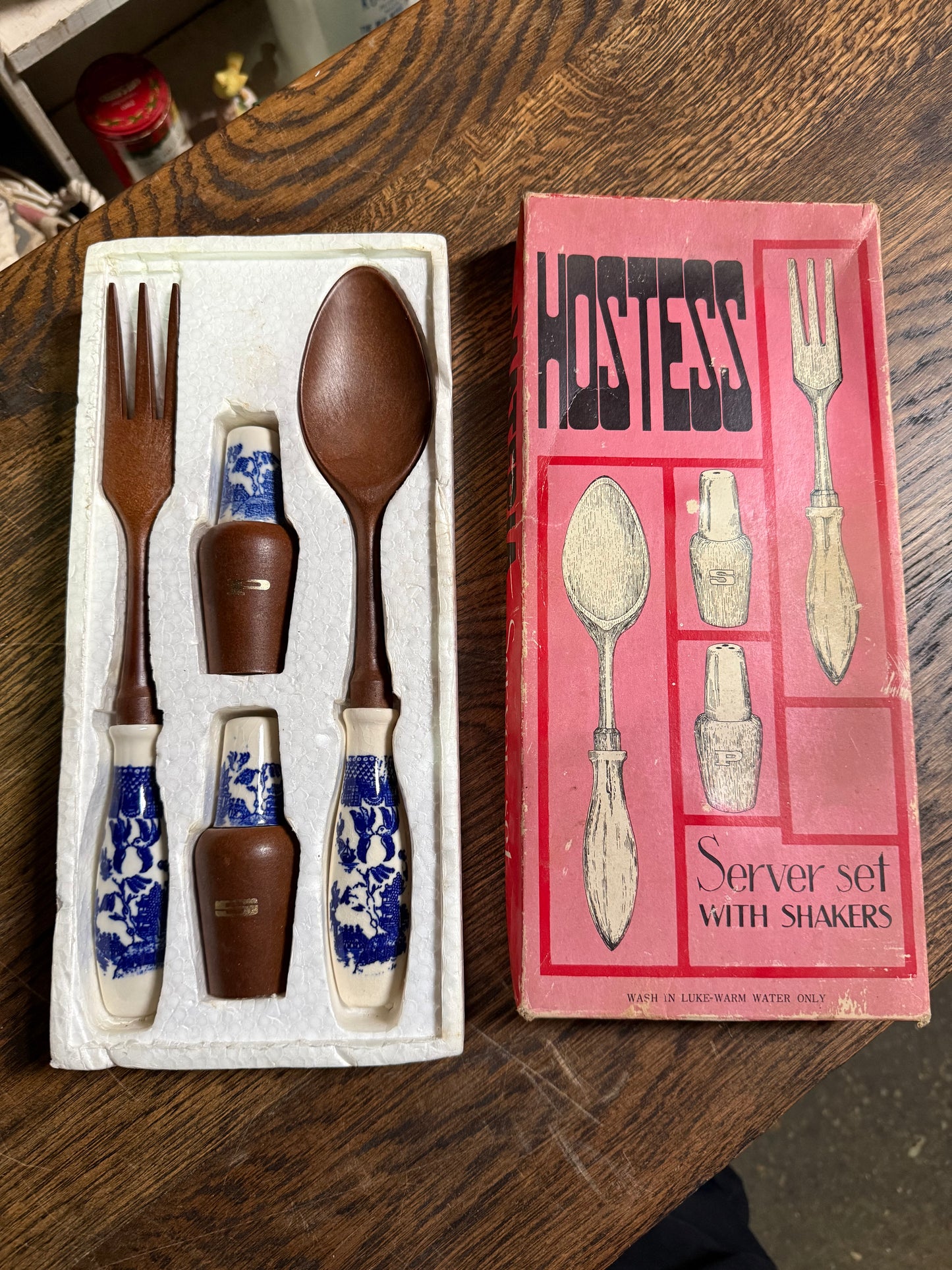 Wooden utensil set