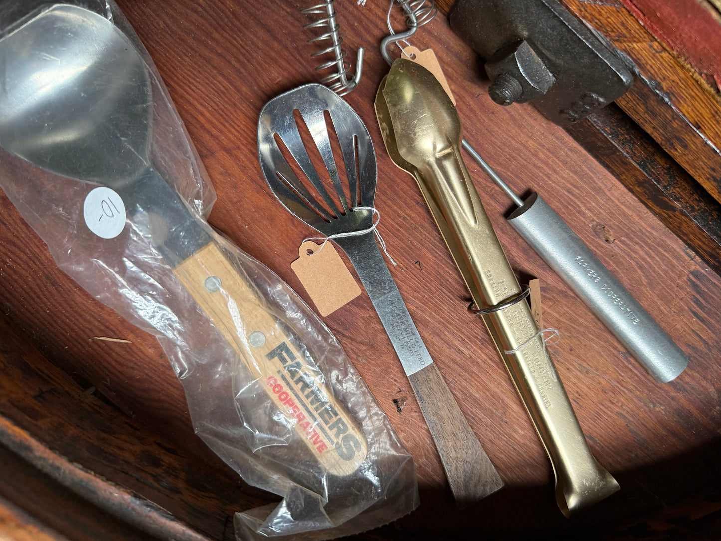 Advertising utensils