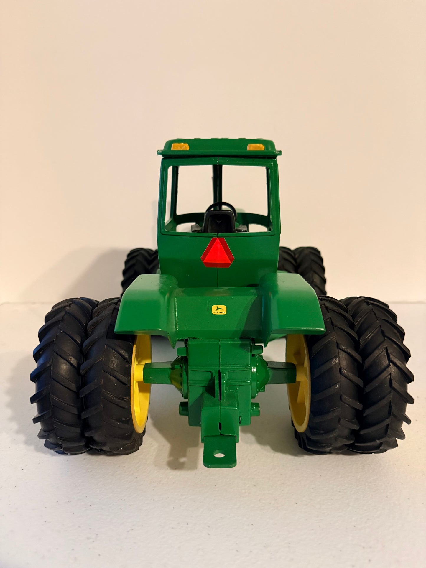 John Deere 4 wd 8630