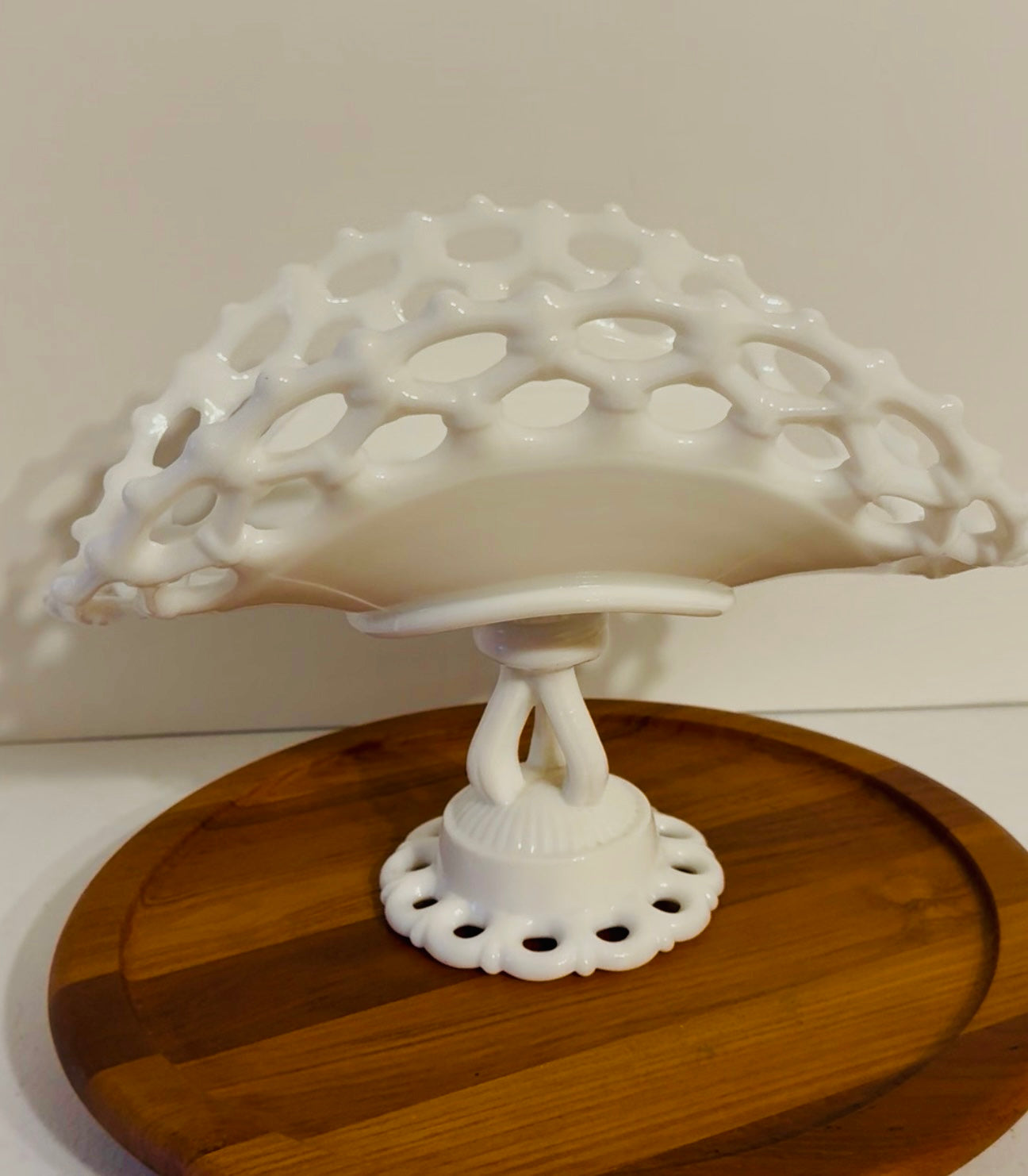 Milk glass